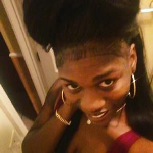 Meet your Posher, Tanisha